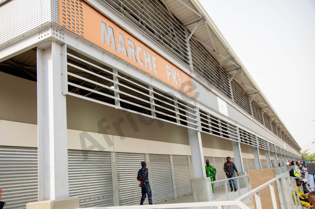 inauguration du marché de friperie de PK3