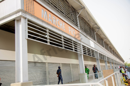 inauguration du marché de friperie de PK3