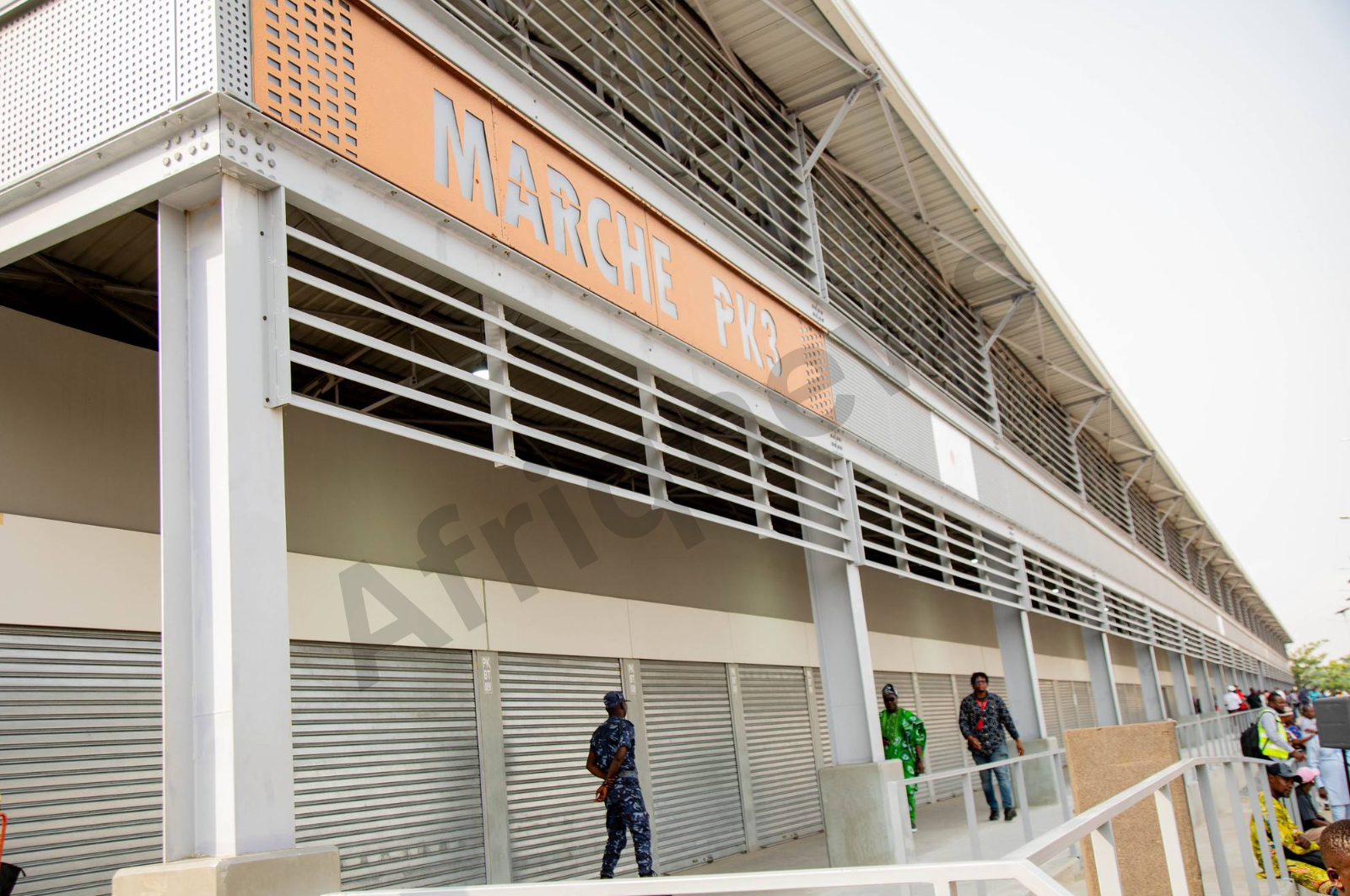 inauguration du marché de friperie de PK3
