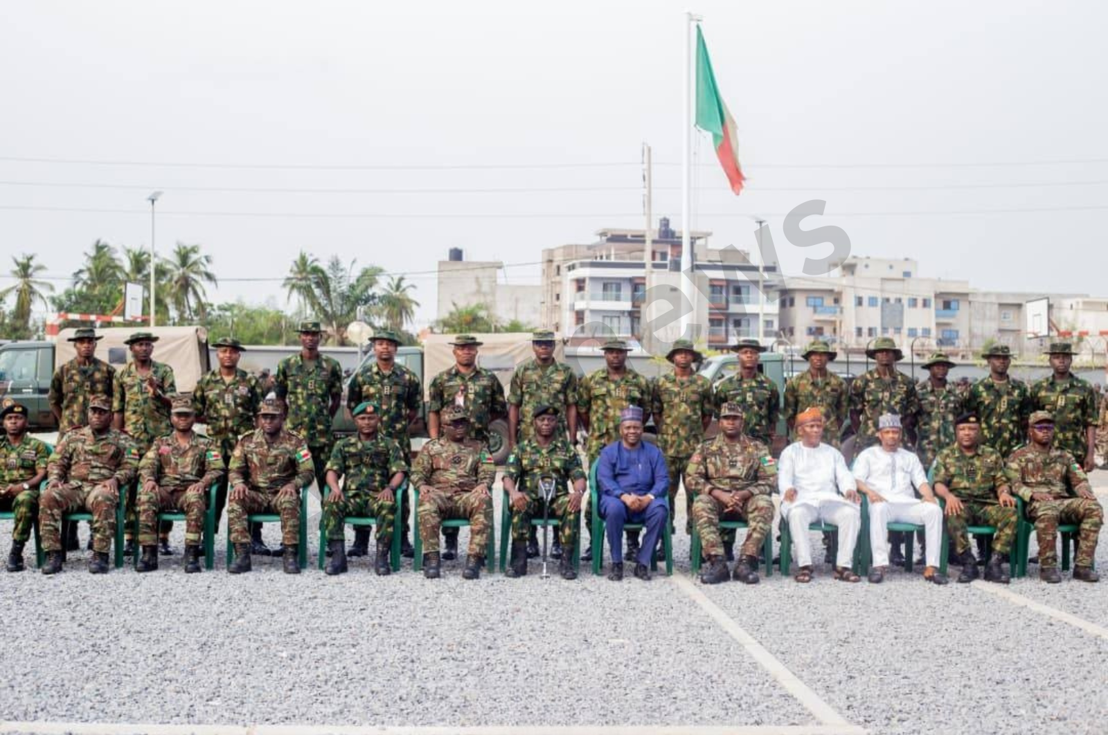 Cérémonie de désengagement du bataillon nigérian illustrant la coopération militaire Bénin-Nigéria à la base de Togbin